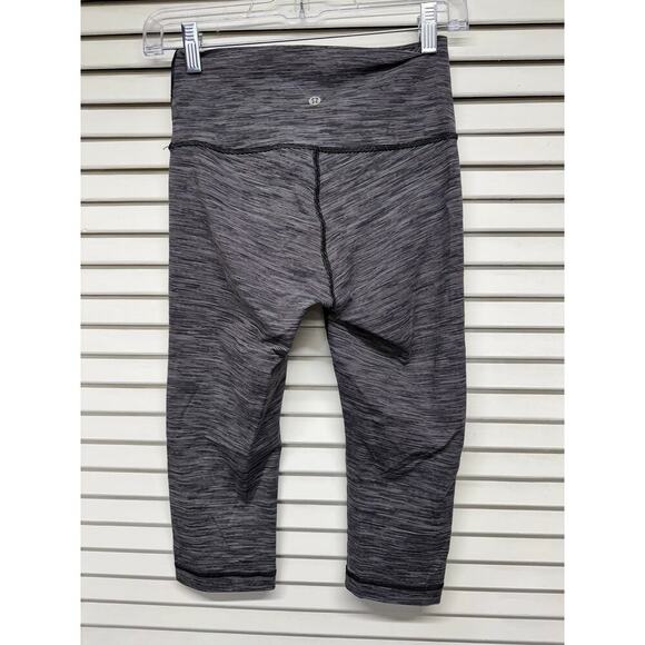 Lululemon Wunder Under Crop (Hi-Rise) (Full-On Luon 21") Gray Size 6 - Picture 3 of 13